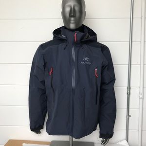 Authentic Men’s Arc’teryx Beta AR Jacket Navy M
